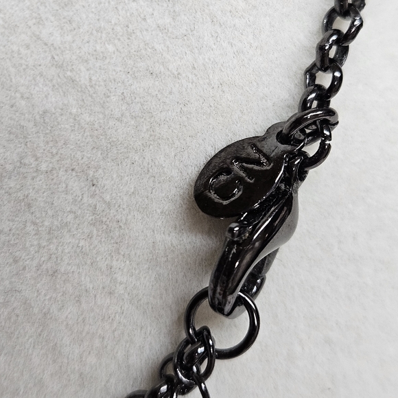 VINTAGE Crown Nine CN Black Metal Lace Medallion Bib Necklace - Picture 4 of 5